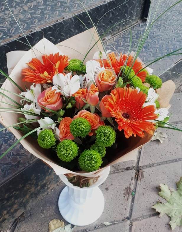 Букет цветов из: Герберы, Хризантемы, Альстромерии и Розы в Меленках