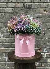 Цветочная композиция из Гипсофила и Розы в шляпной коробке в Меленках