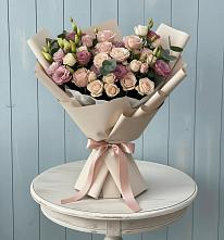 Букет цветов из:  Розы и Лизиантусы в Меленках