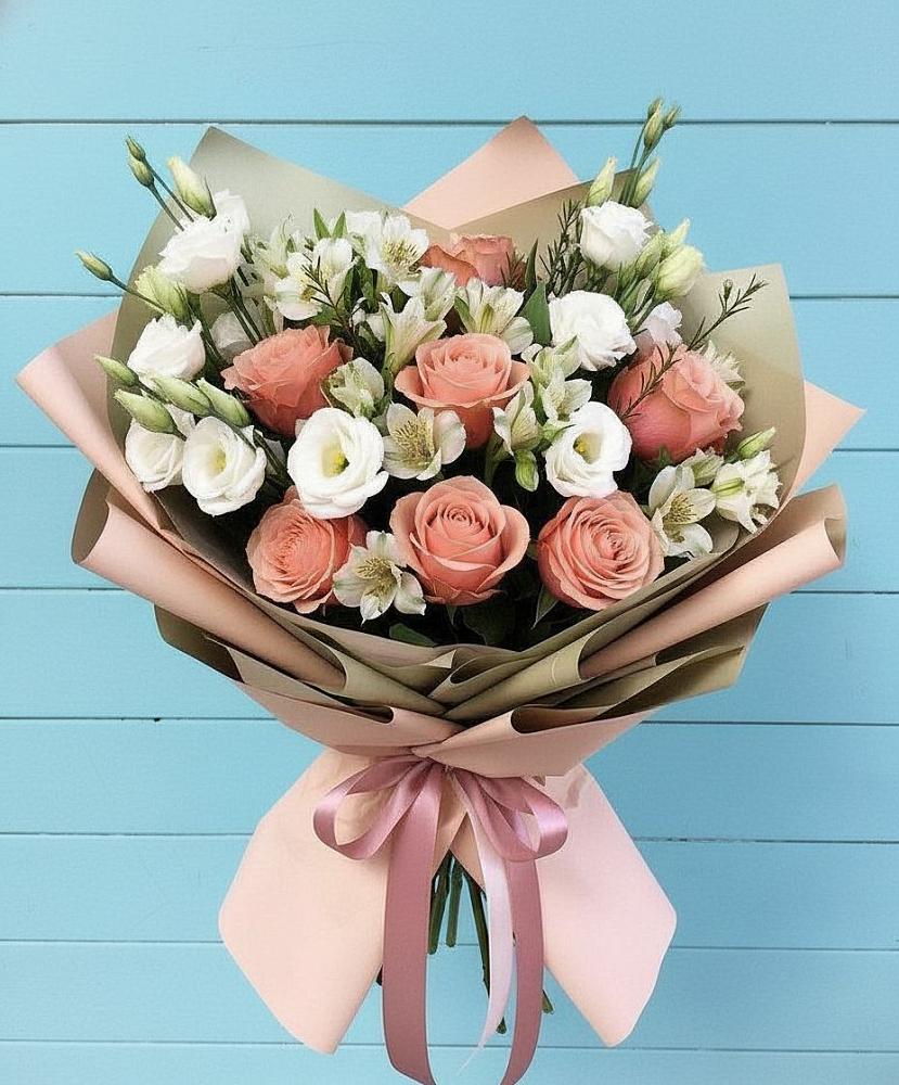 Букет цветов из: Розы, Альстромерии и Лизиантусы в Меленках