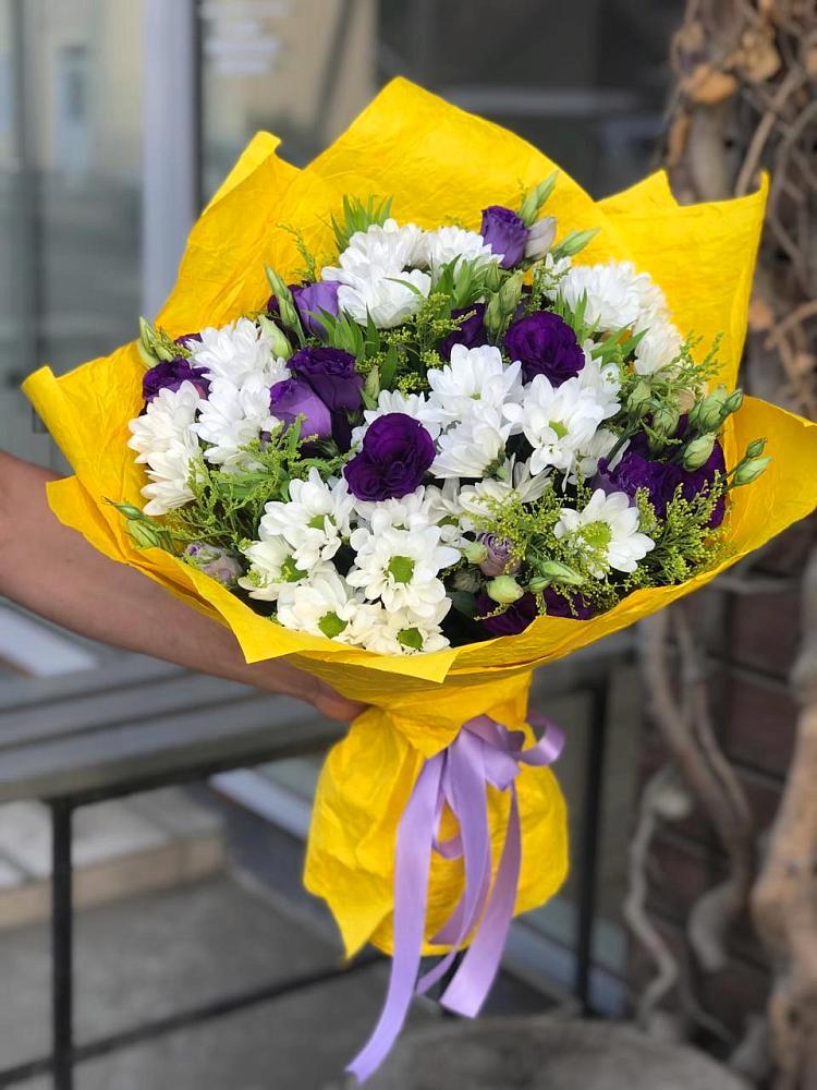 Букет цветов из: Ирисы, Хризантемы и Ромашки в Меленках