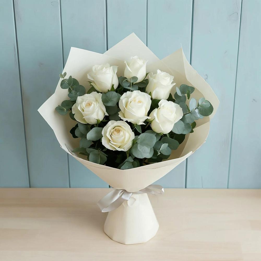 Букет Белые розы в Эвкалипте в Меленках