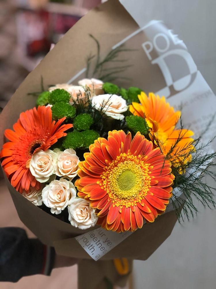 Букет цветов из: Герберы, Хризантемы и Розы в Меленках