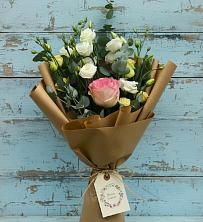 Букет цветов из:  Розы и Лизиантусы в Меленках