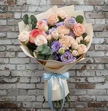 Букет цветов из:  Розы, Лизиантусы и Гвоздики в Меленках