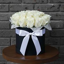 Цветочная композиция из Розы в шляпной коробке в Меленках